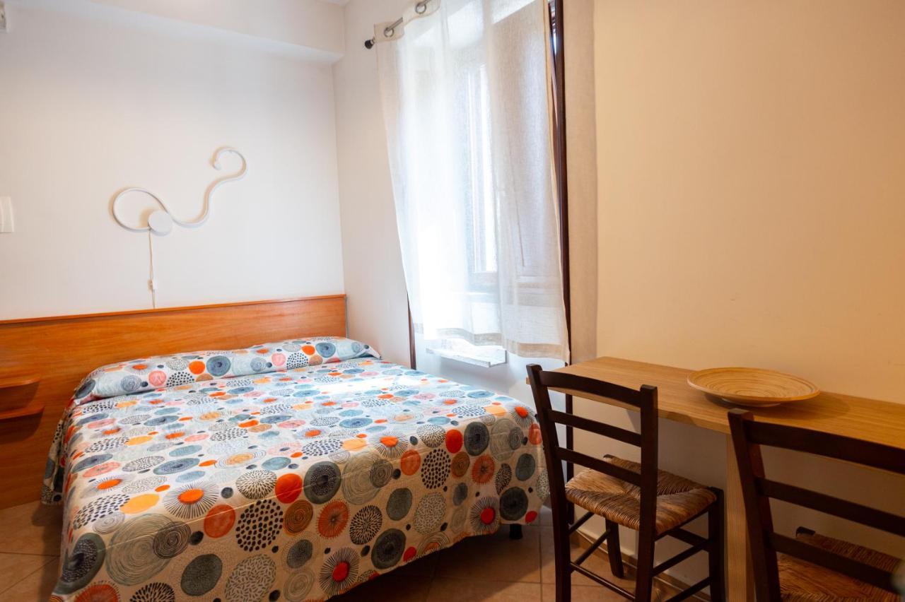 Antico Casale - Camere Con Angolo Cottura Agropoli Exterior photo